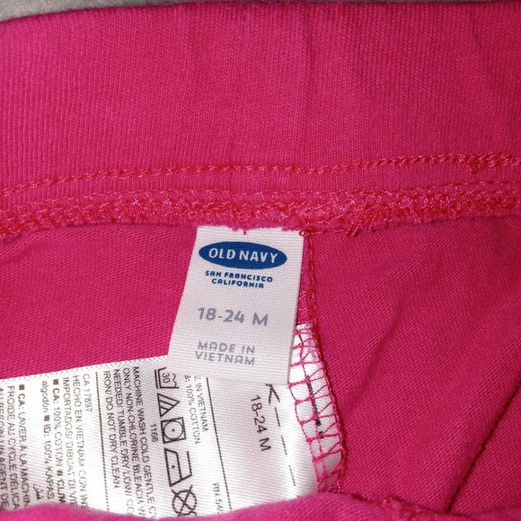 5 for $10 
Old Navy Pink Pocket Skort 18-24M - Picture 5 of 7